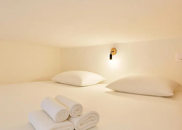 Le Petit Charles Cosy Centre